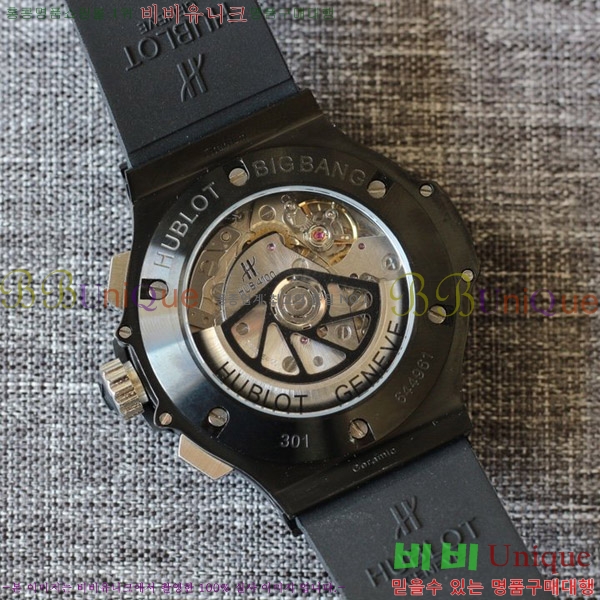 ST ������ hublot ��� 301 PB 131 RX 88HT17721-8