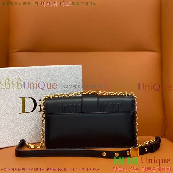 #��� 30 ���״� �̽�Ʈ ����Ʈ ü�ι� M9334-204