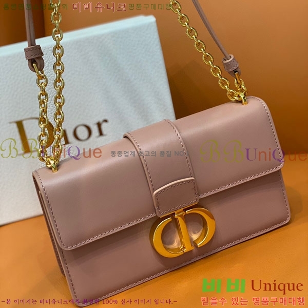 #��� 30 ���״� �̽�Ʈ ����Ʈ ü�ι� M9334-202