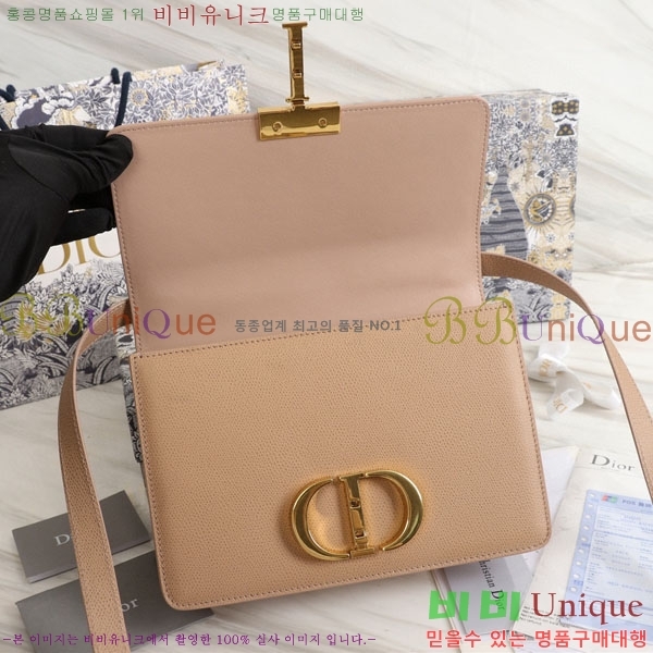 #��� 30 �����ι� M9203-203