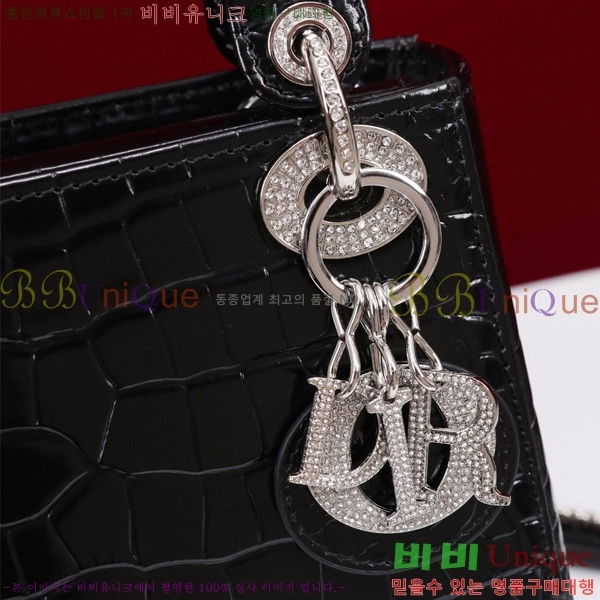 #��� ���̵�� �̴� M050566-114