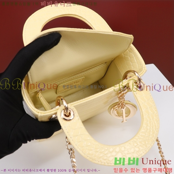 #��� ���̵�� �̴� M050566-108