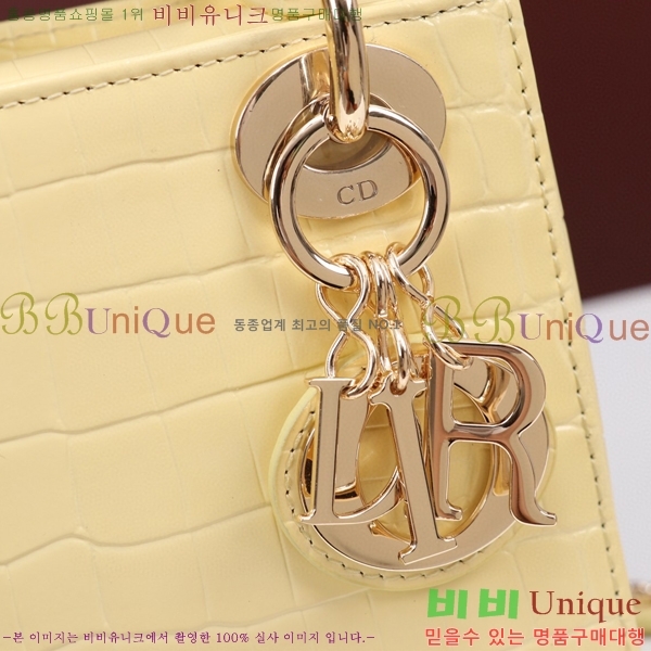 #��� ���̵�� �̴� M050566-108