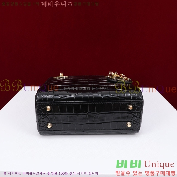 #��� ���̵�� �̴� M050566-106