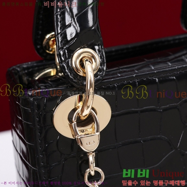 #��� ���̵�� �̴� M050566-106