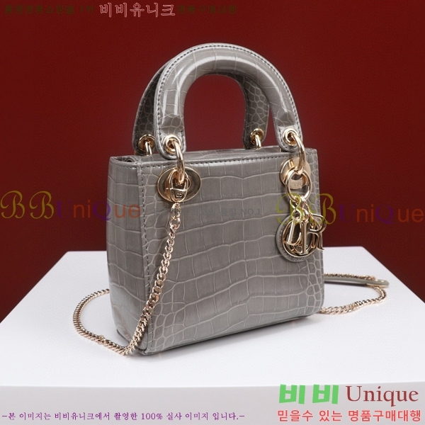 #��� ���̵�� �̴� M050566-105