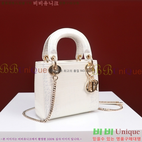 #��� ���̵�� �̴� M050566-104