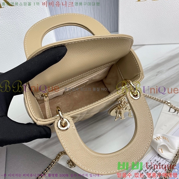 #��� ���̵�� �̴� ĳ��� 18800-1-44