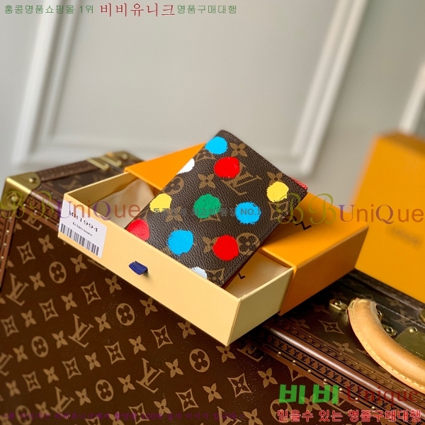 #���̺��� LV x YK �н���Ʈ Ŀ�� M81994-100