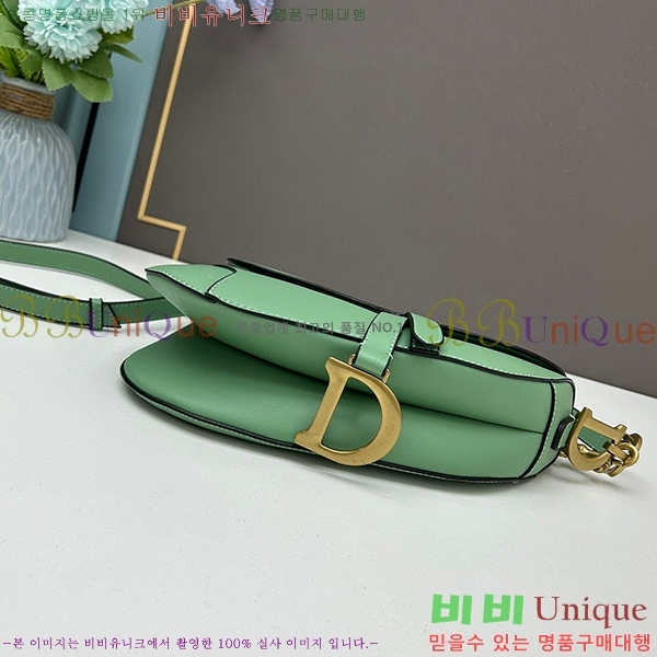 ��� ����� �̵� DR8587-5