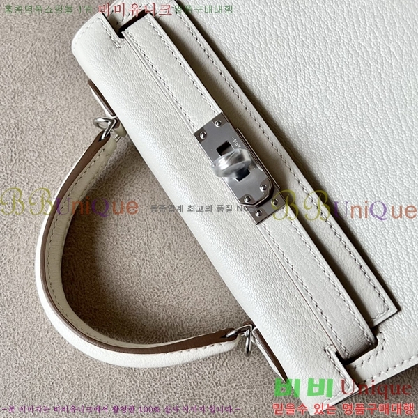 #�����޽� �̸��� 19������ HE58411251-23(���긣����)