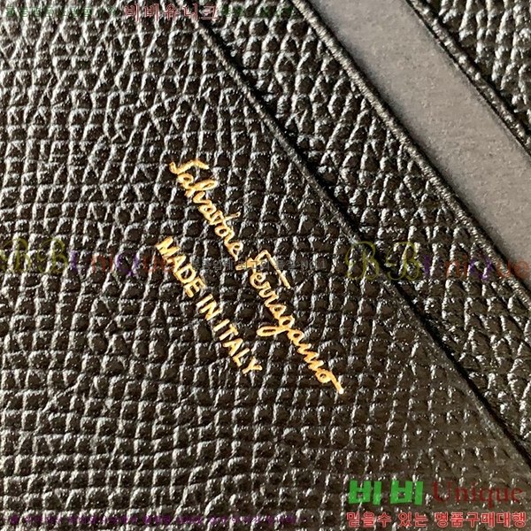 #��󰡸� �ٶ� ���� ������ 22C911-300