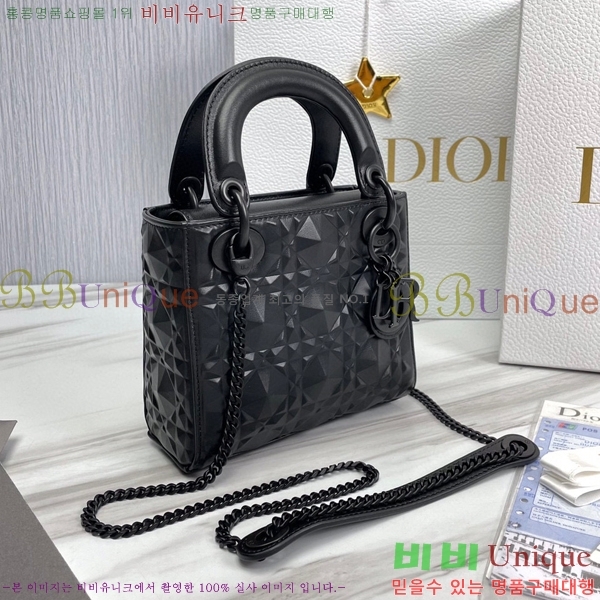 #��� ���̵�� �̴� ĳ��� 18800-1-49