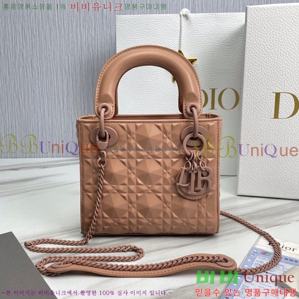 #��� ���̵�� �̴� ĳ��� 18800-1-51