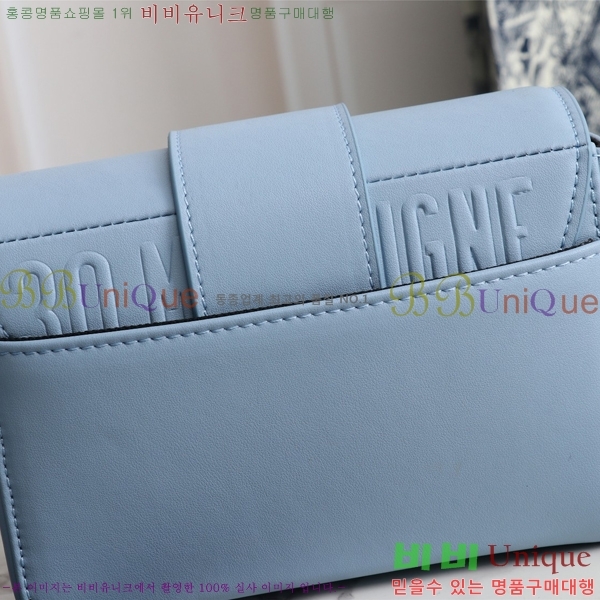 ��� 30 ������ ũ�ν��� 27D876921-4