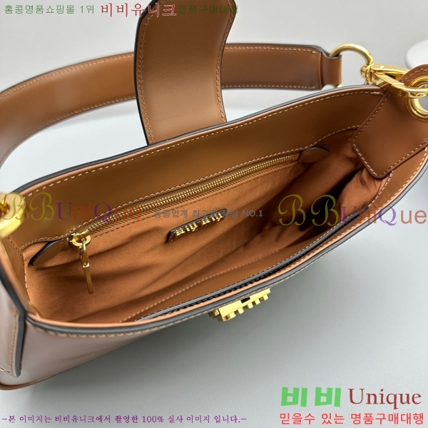 #�̿�̿� �ΰ� ��Ż ���� ȣ���� 5BC151-831