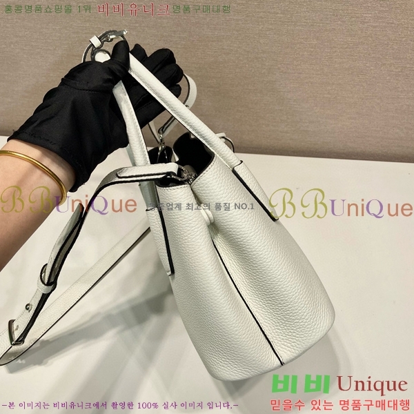 #����� �ﰢ�ΰ� �κ����� 1BG443-200