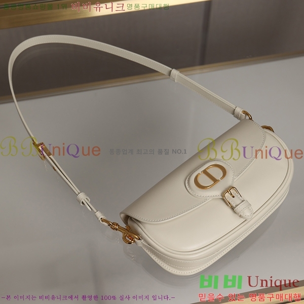 #��� �ٺ� �̽�Ʈ-����Ʈ�� M57700-1