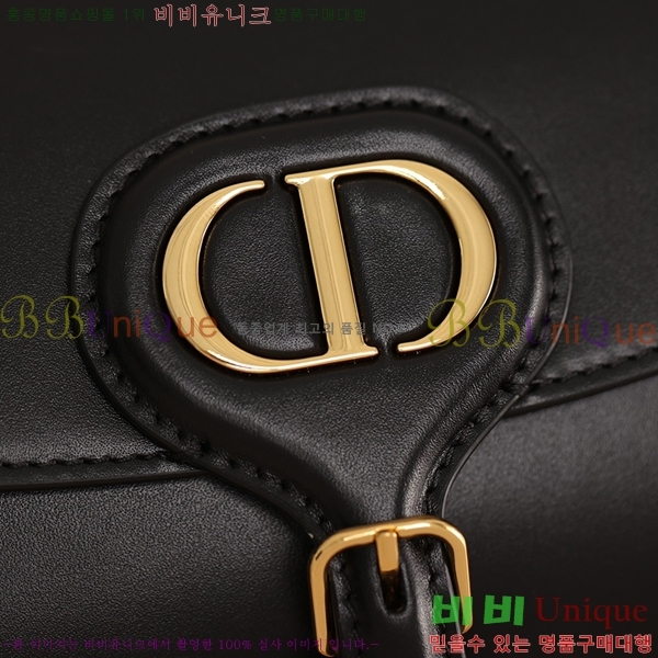 #��� �ٺ� �̽�Ʈ-����Ʈ�� M57700-2