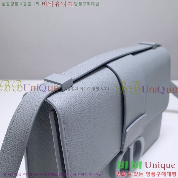 #��� 30 �����ι� M9203-102