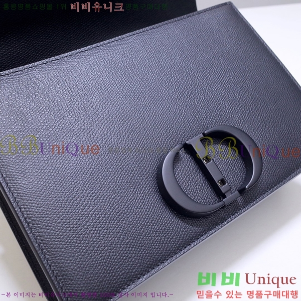 #��� 30 �����ι� M9203-103