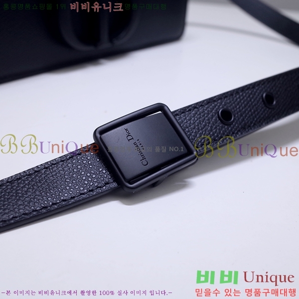 #��� 30 �����ι� M9203-103