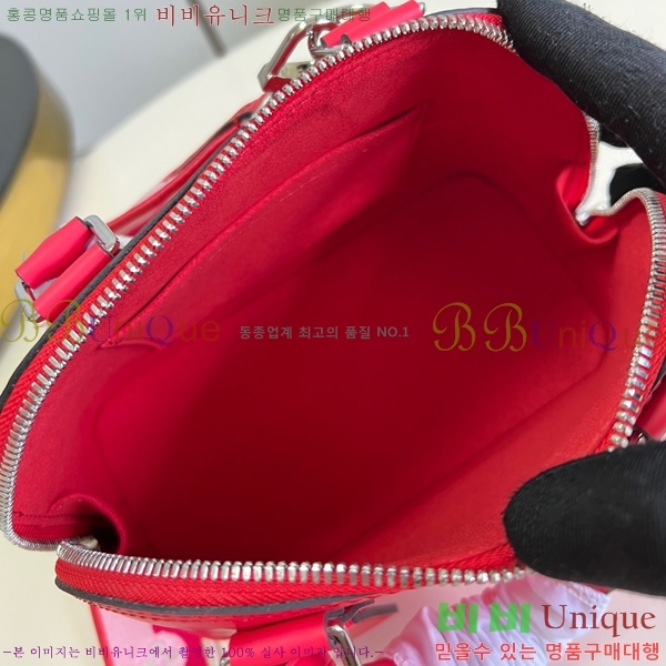 #���̺��� ���� �˸� BB M40302-700