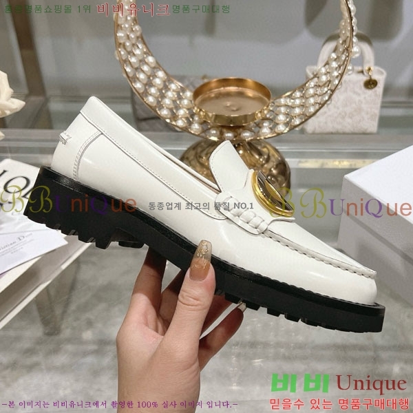 ���� ��� ���� 33D748813-2