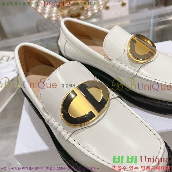 ���� ��� ���� 33D748813-2