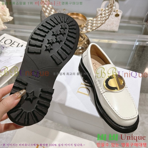 ���� ��� ���� 33D748813-2