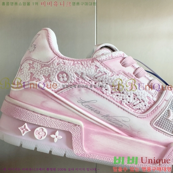 ���̺��� LV Ʈ���̳� ����Ŀ�� 05L24414-1