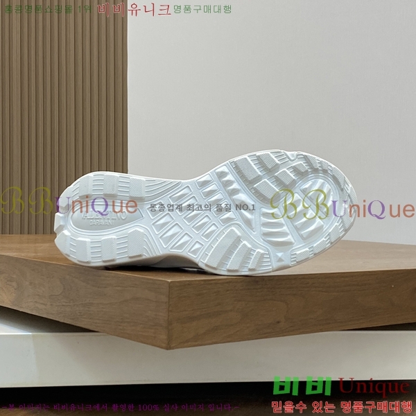 ���� �߷�Ƽ�� ����Ŀ�� 40VA24515-8-16