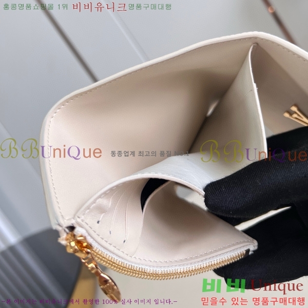 #���̺��� īǶ�� ����Ʈ ���� M82835-101