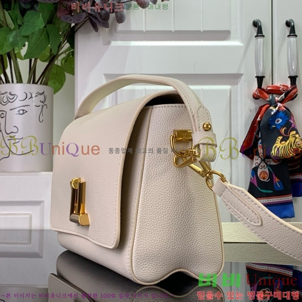 #���̺��� ����Ʈ Ʈ����Ʈ ����� M25359-101