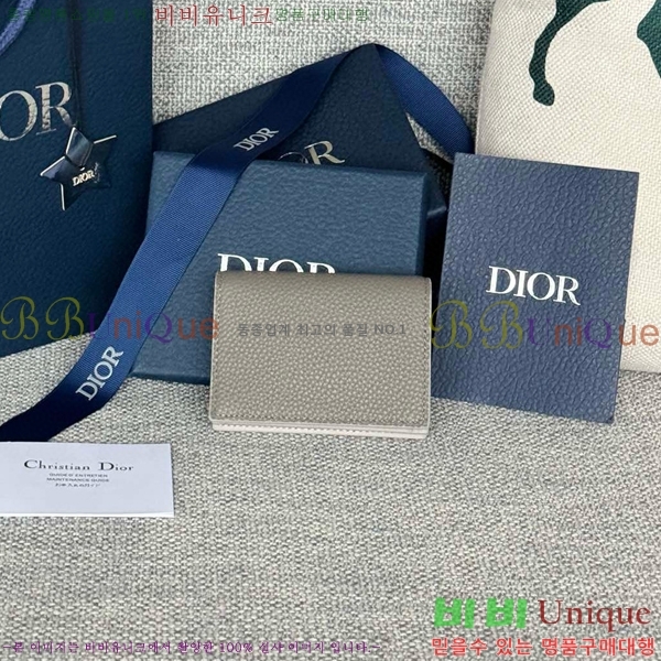 #��� ����Ͻ� ī�� Ȧ�� 2ESCH136-201