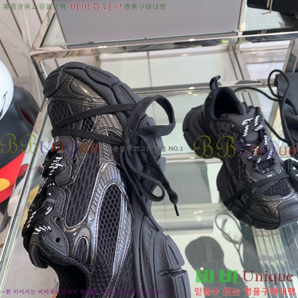 �߷��þư� 3XL Ʈ���̳� ����Ŀ�� BLA356600-11