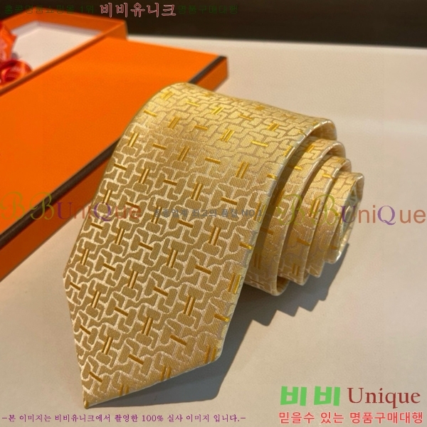 #�����޽� ��Ÿ�� HE555582-4