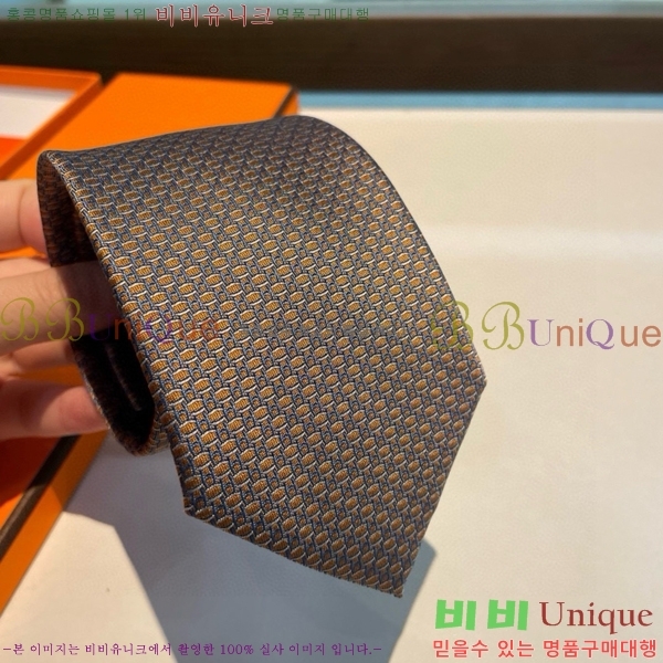 #�����޽� ��Ÿ�� HE555582-9