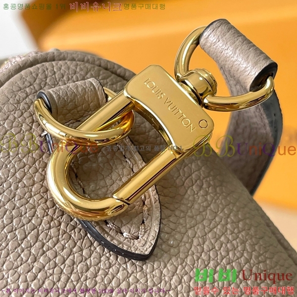 #���̺��� ���ǵ� �ݵѸ��� �̴� M82890-1000