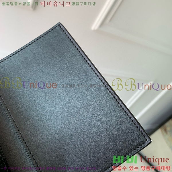 #���� ���� �н���Ʈ Ŀ�� M64502-108