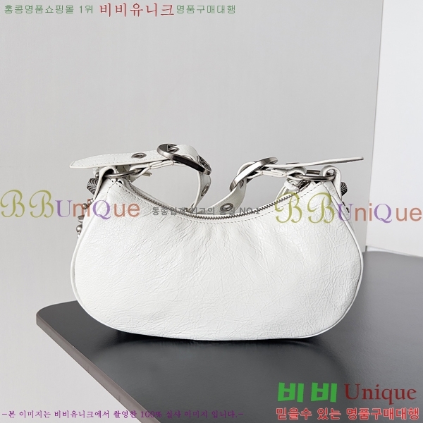 #�߷��þư� LE CAGOLE �� ī�� Xs �Ǿ�� ����� 6713091-4