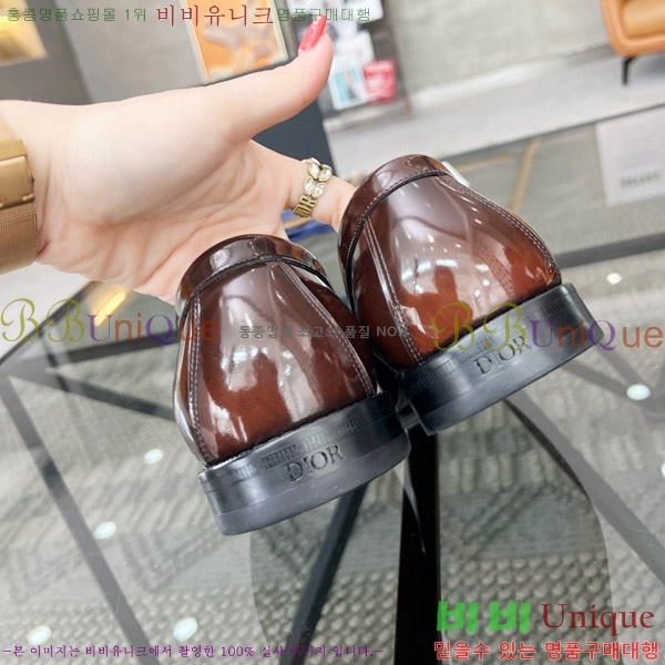 ���� ��� ���� D9978052-2