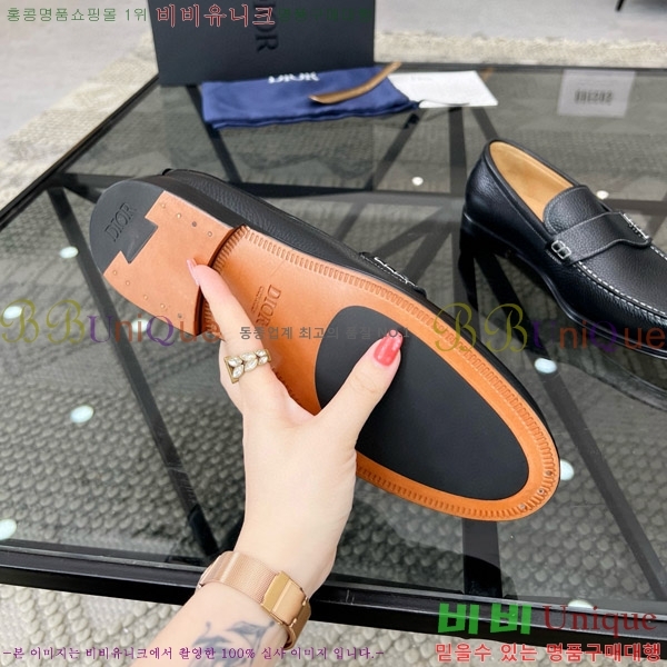 ���� ��� ���� D9978053-4