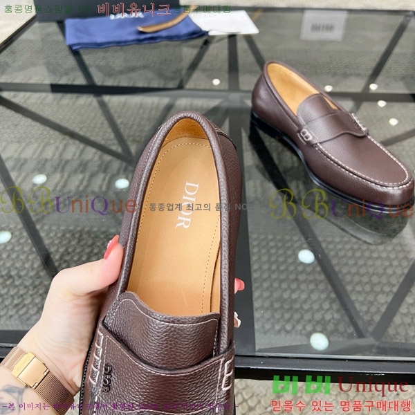 ���� ��� ���� D9978053-6