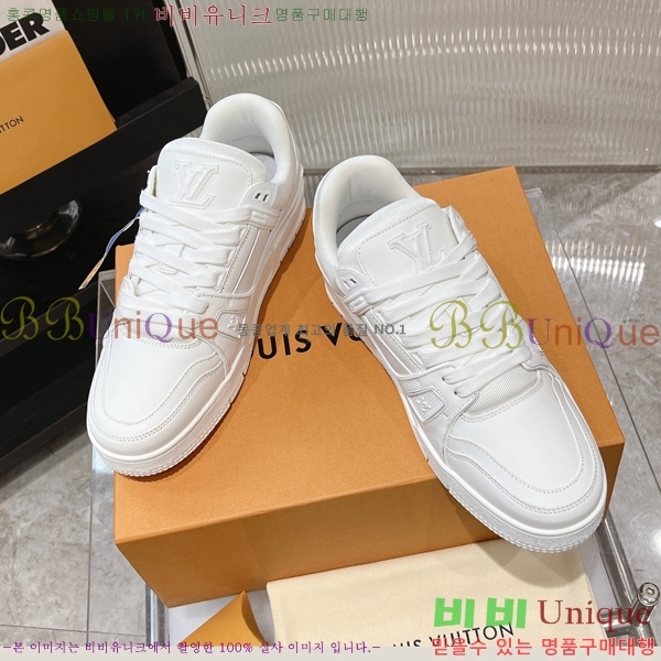 NEW LV Ʈ���̳� ����Ŀ�� 44L2412434-11