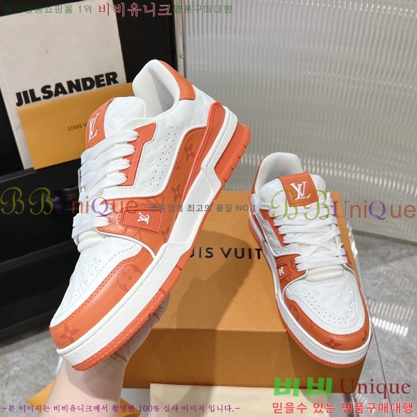 NEW LV Ʈ���̳� ����Ŀ�� 44L2412435-4