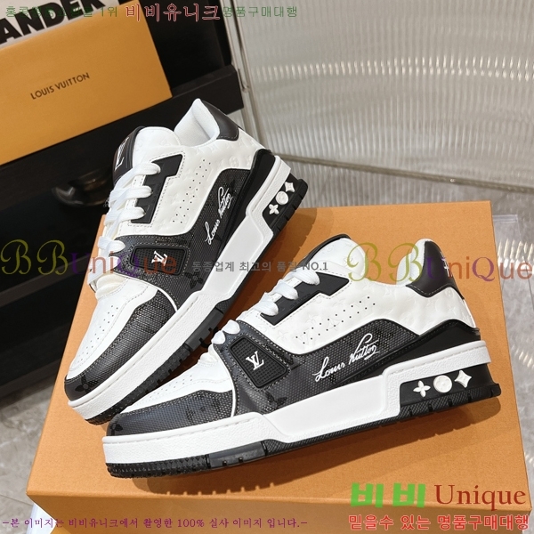 NEW LV Ʈ���̳� ����Ŀ�� 44L2412435-3