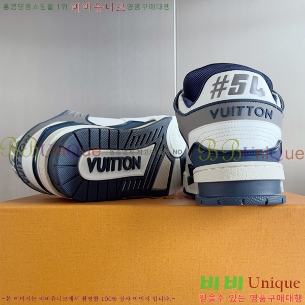 LV Ʈ���̳� ����Ŀ�� 44L2493058-4