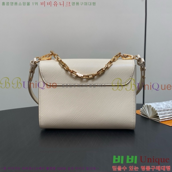 #���̺��� Ʈ����Ʈ MM M24630-101