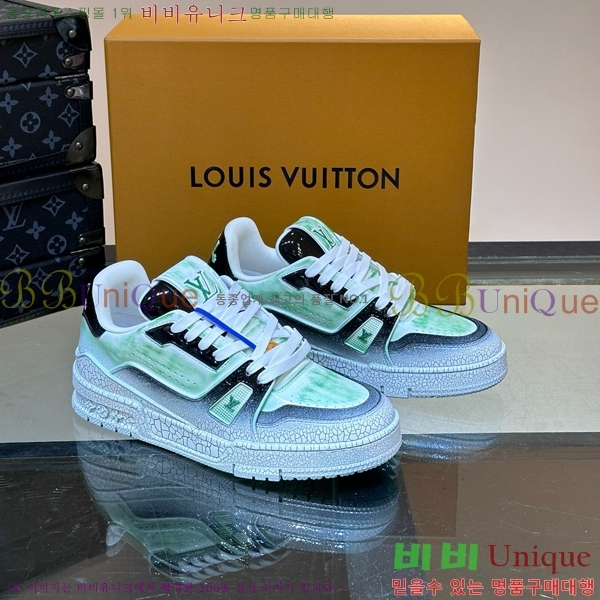 ���̺��� Ʈ���̳� ����Ŀ�� 55L4541744-2